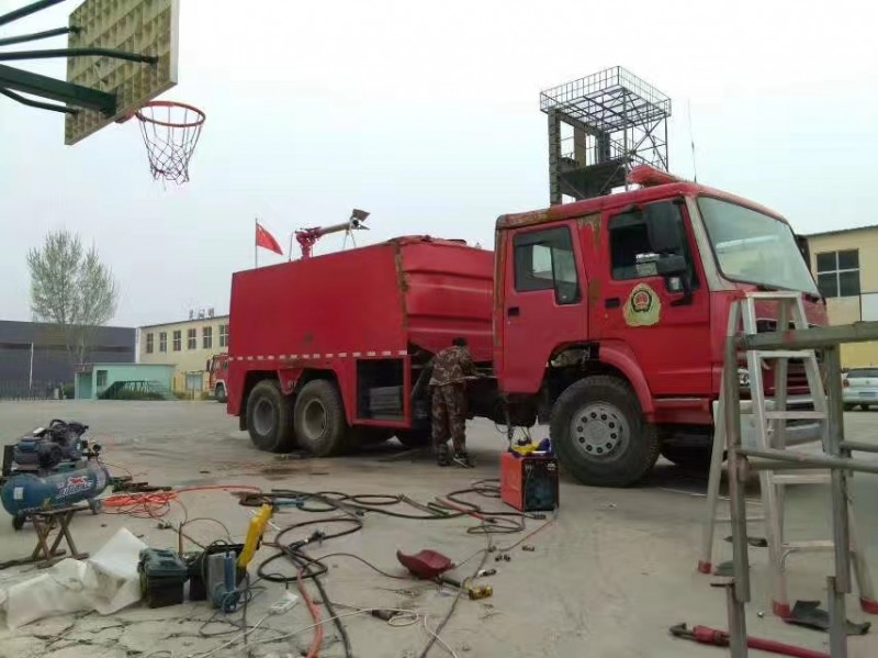 我公司為某消防大隊維修事故車輛。